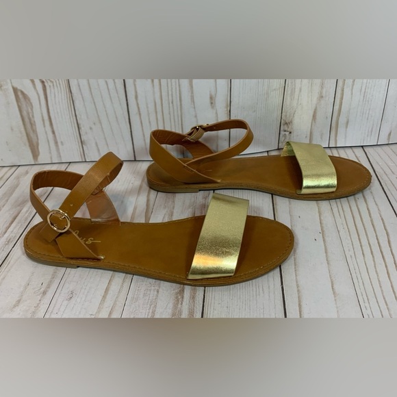 Lulus Tan & Gold Buckle Sandals Size 8 EUC - Picture 2 of 7